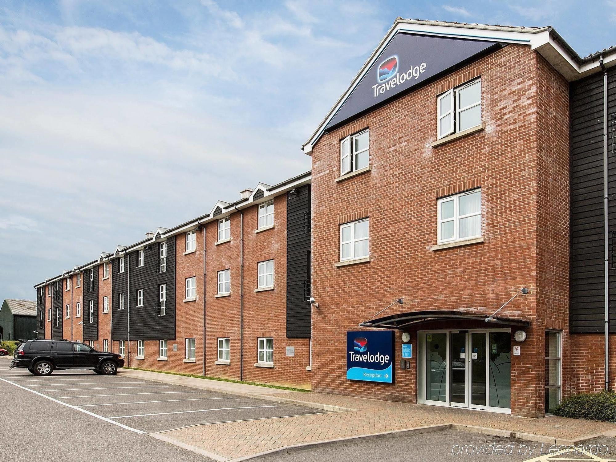 Travelodge Stansted Great Dunmow Bagian luar foto